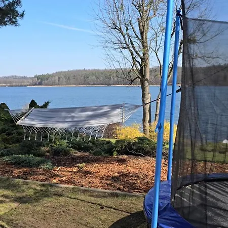 Dom Nad Jeziorem Z Jacuzzi Feriehus