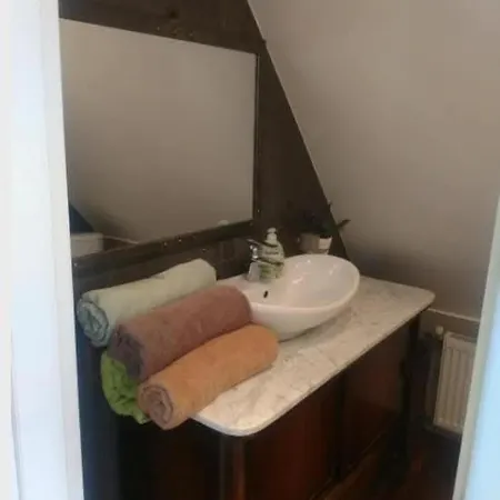 Dom Nad Jeziorem Z Jacuzzi *