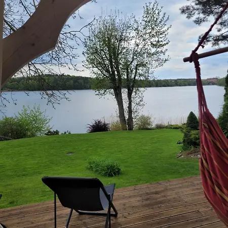 Feriehus Dom Nad Jeziorem Z Jacuzzi *