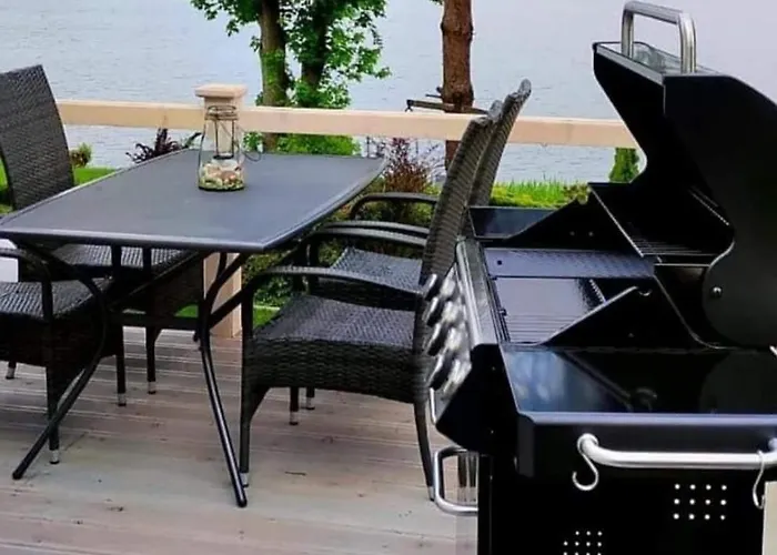 Prázdninový dům Dom Nad Jeziorem Z Jacuzzi *