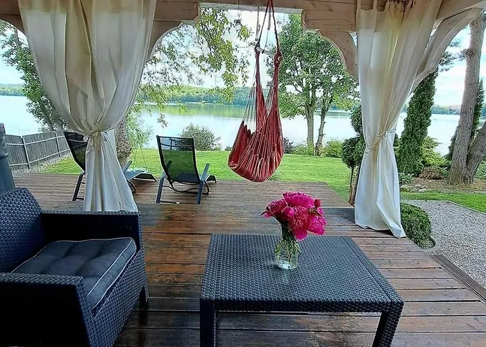 Dom Nad Jeziorem Z Jacuzzi Prázdninový dům